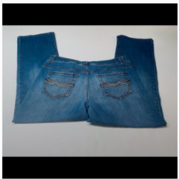 Christopher & Banks Jeans Size 6‎ Short - Picture 2 of 4